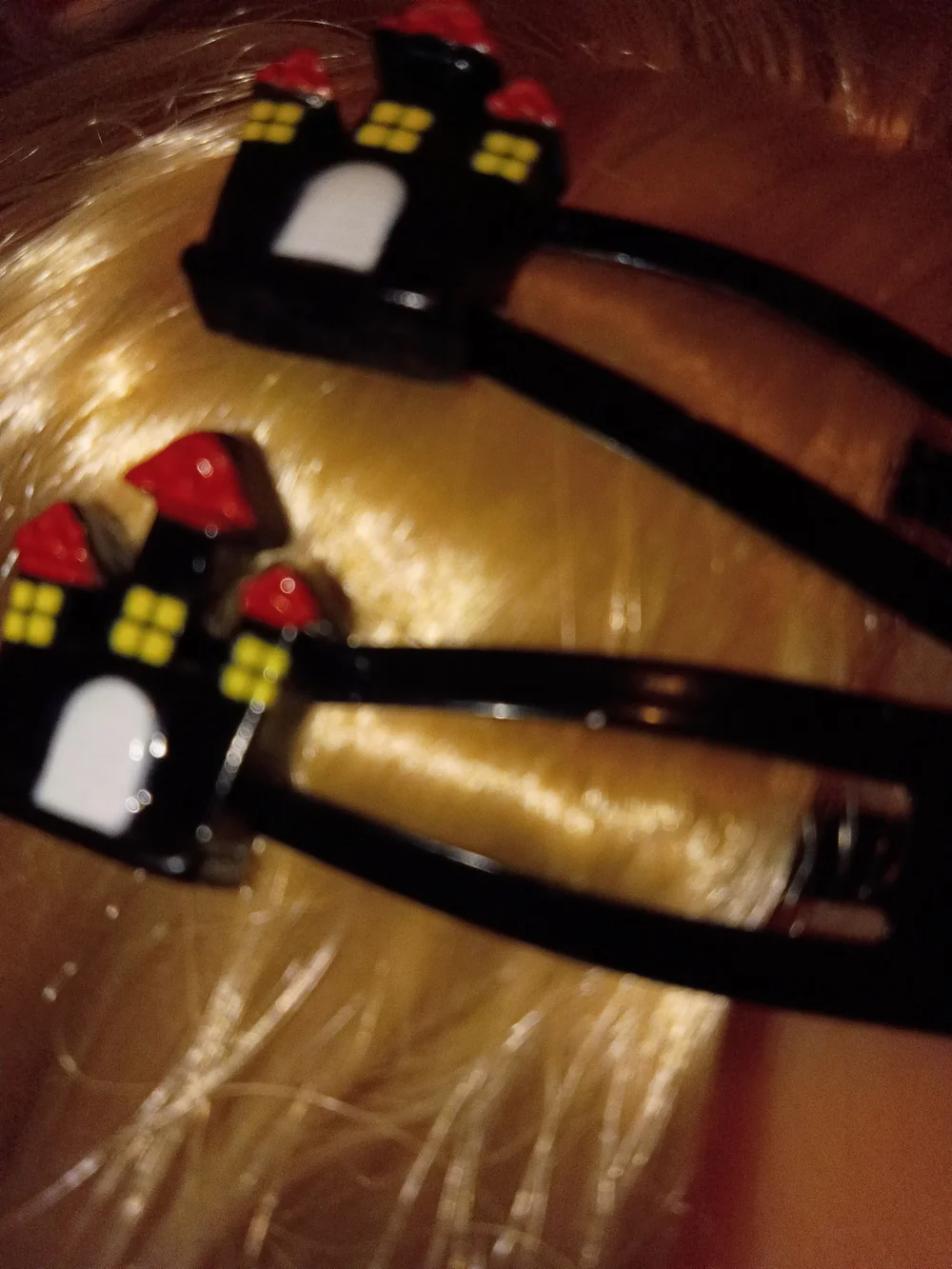 Black and Red Castle Clips